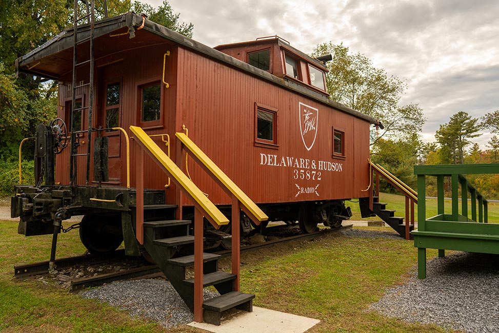 Train car labeled delaware & hudson